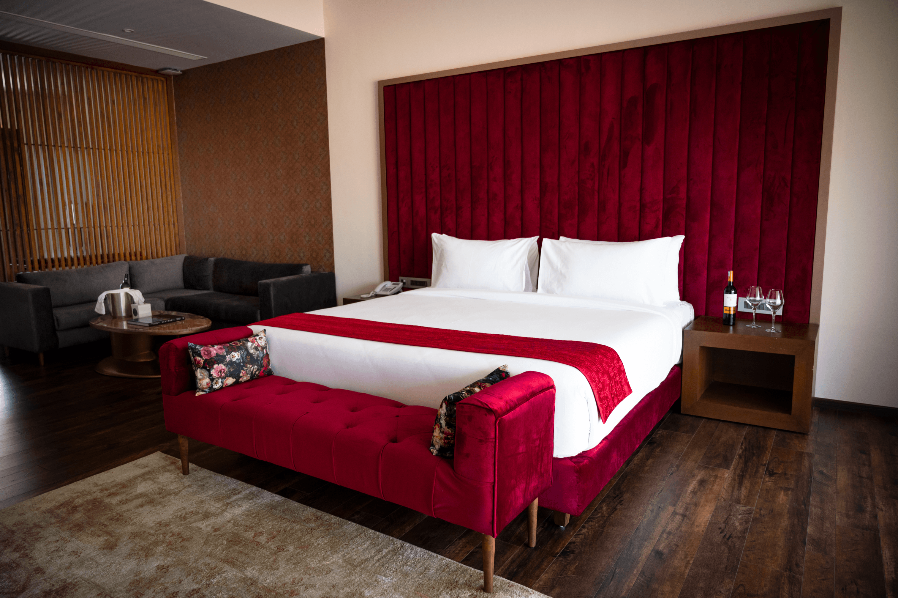 Club Suite - Image 1